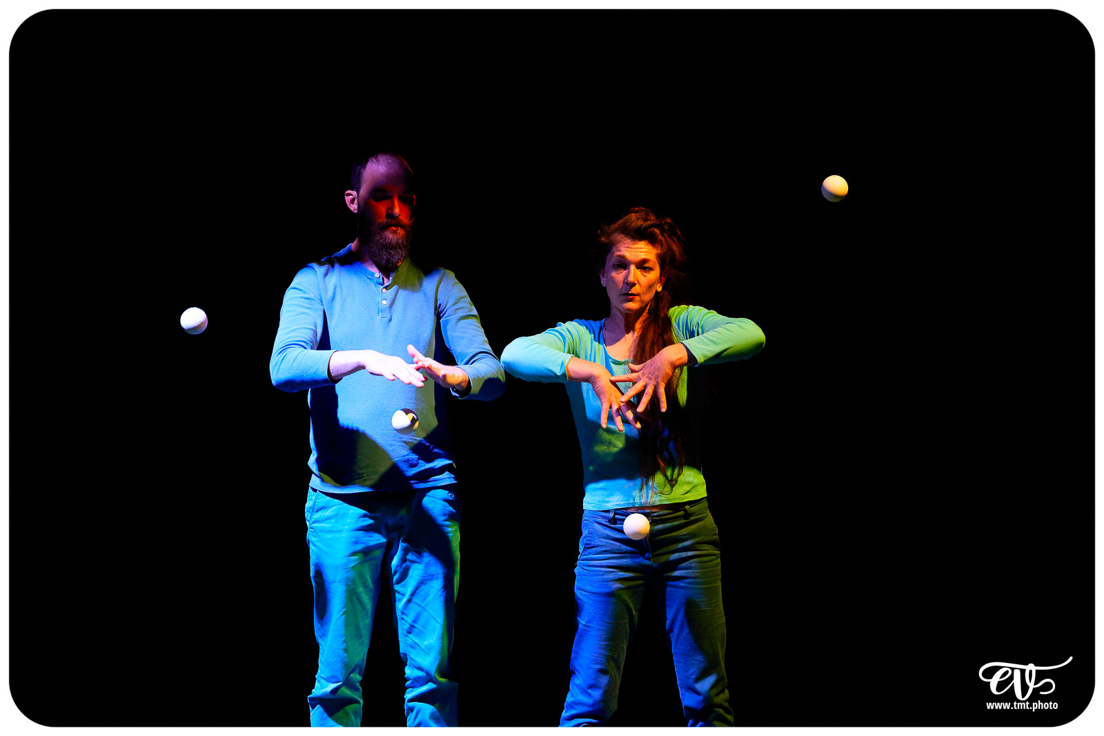 LE VERTIGE DE L'ENVERS (CIE L'ENVOLÉE CIRQUE)